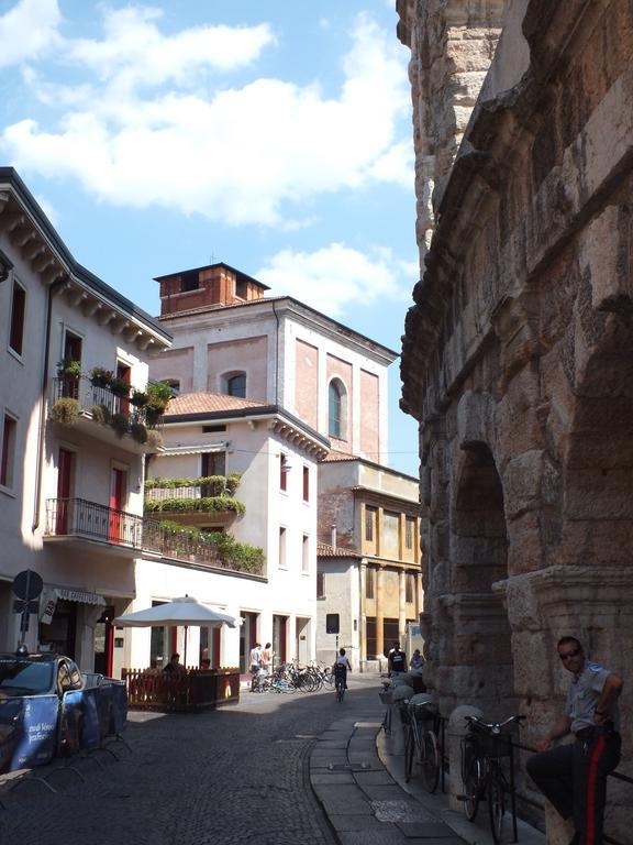 Ferienwohnung La Terrazza Sull'Arena Verona Exterior foto